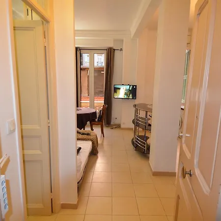Spacieux Studio 2 Personnes Quartier Du Port De Apartman *